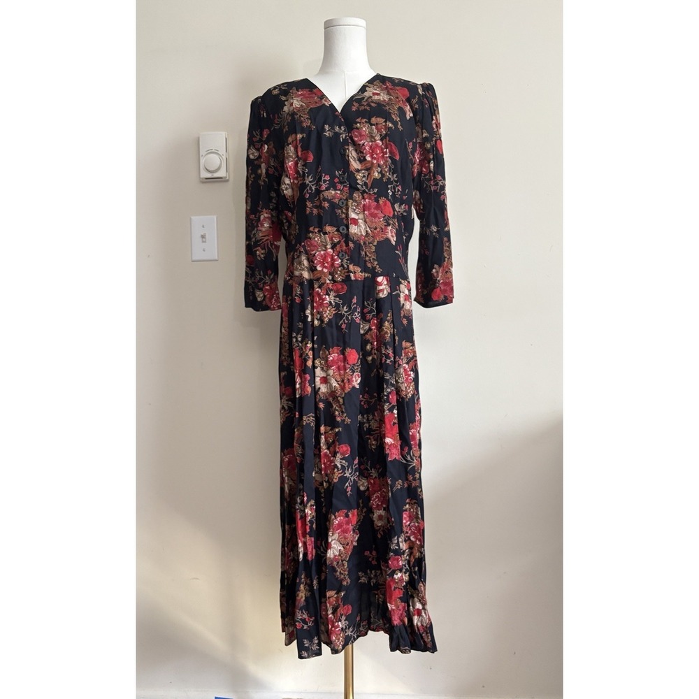 Vintage 80s 90s Floral Dress Size 16 XL Black Red Retro Fall Autumn Smocked